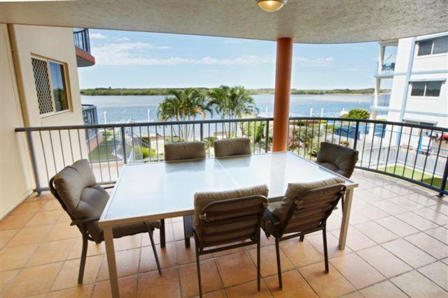 On The River Apartments Maroochydore Δωμάτιο φωτογραφία